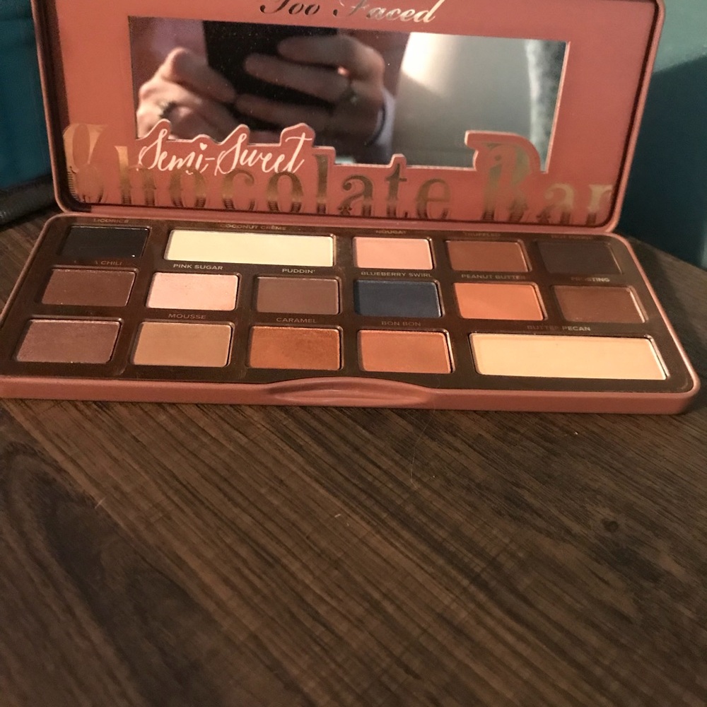 Too Faced Semi Sweet Chocolate Bar palette